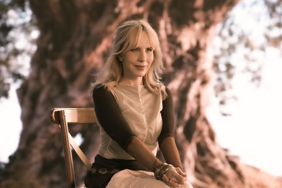 Sertab Erener'den 8 Mart'a Özel Şarkı!