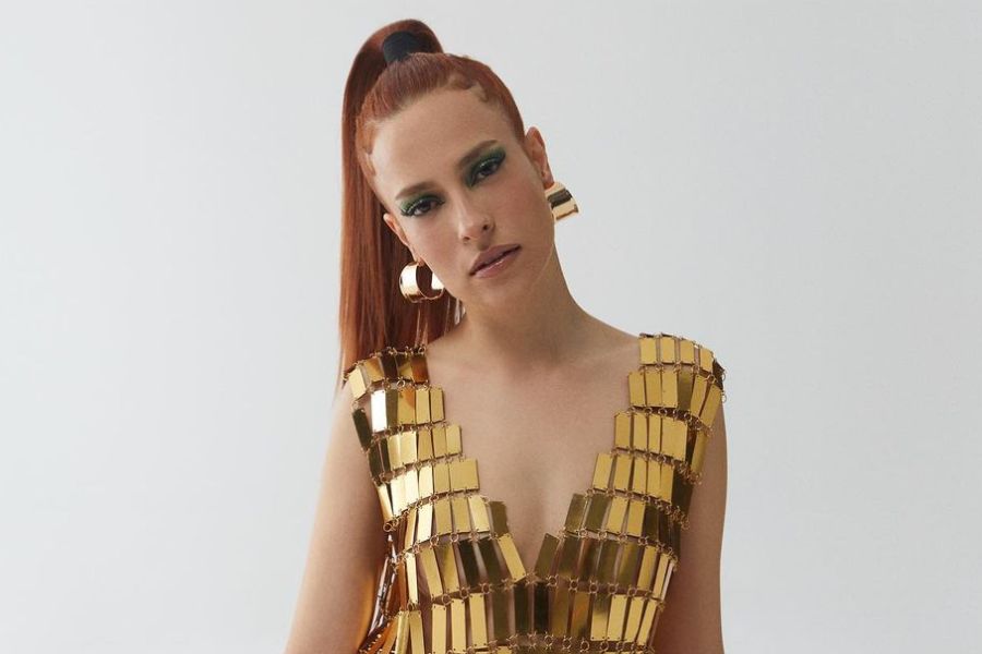 Dicle Olcay’ın Yeni Teklisi Yolda