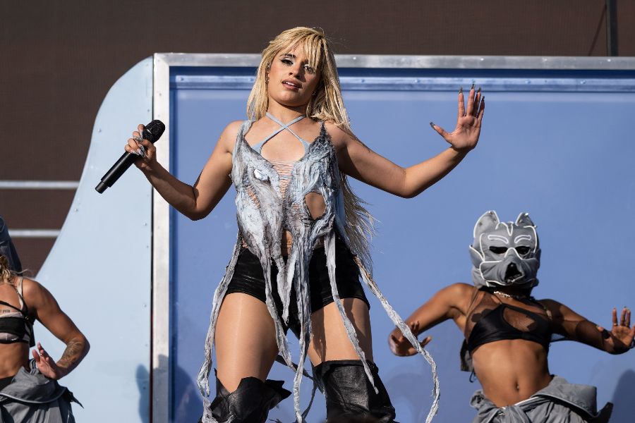 Camila Cabello Yeni Single'ını Duyurdu