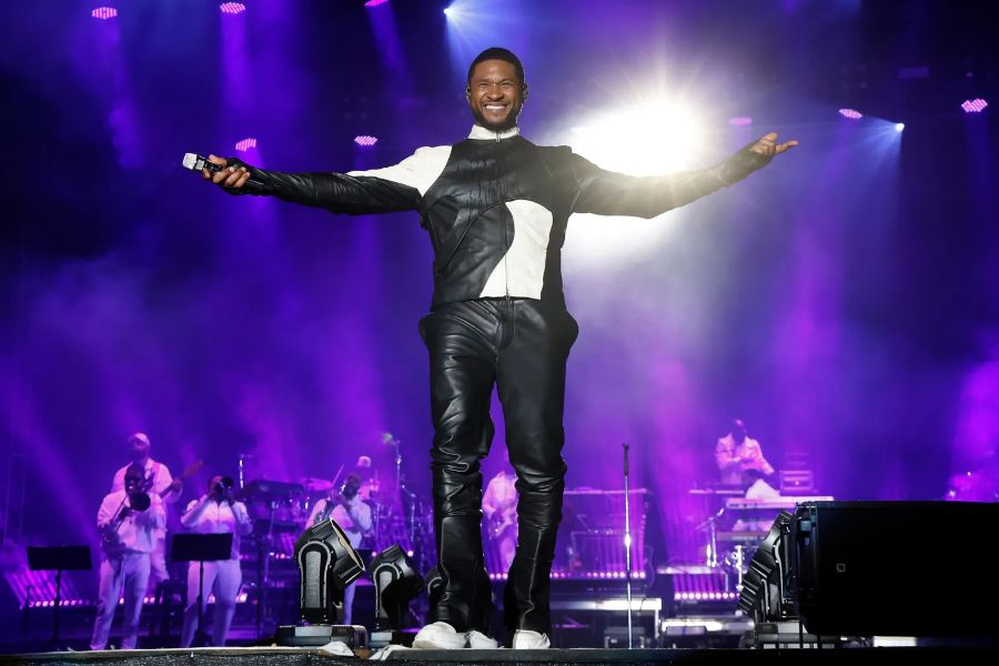 Usher: "Super Bowl performansım mükemmel olmalı." 