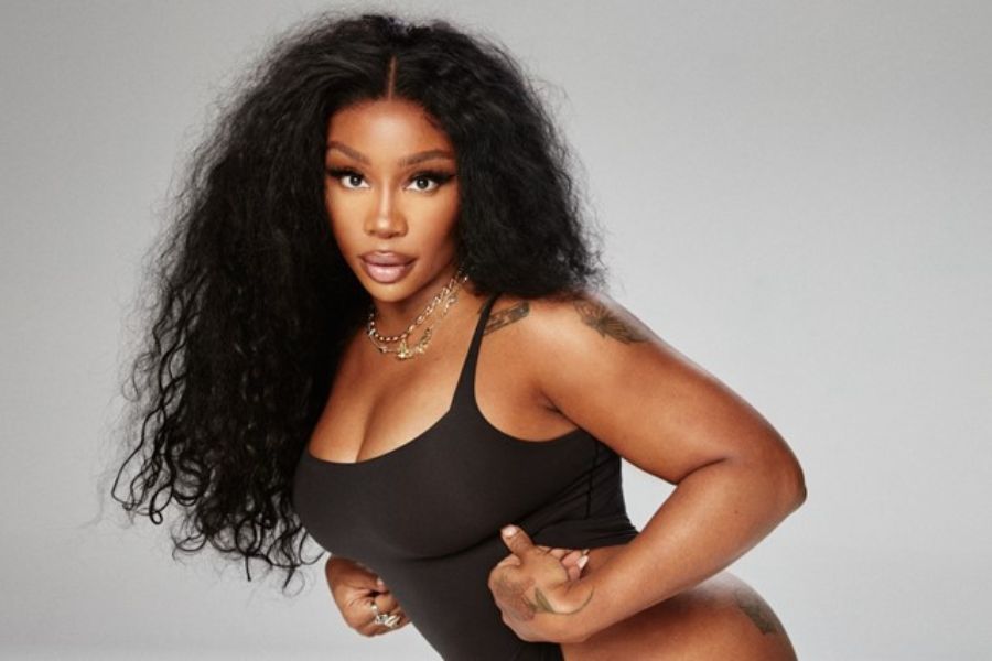 SZA İlk İşini Açıkladı