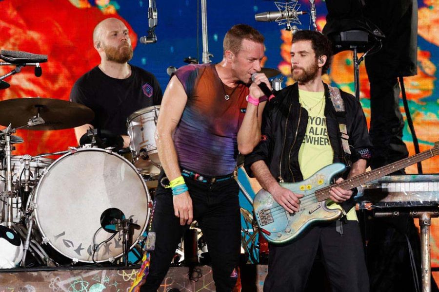 Coldplay, Little Simz ile Çalışıyor 