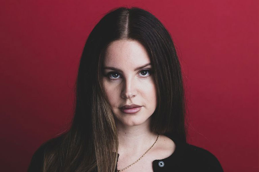 Ünlü Şarkıcı Sosyal Medyaya Veda Etti