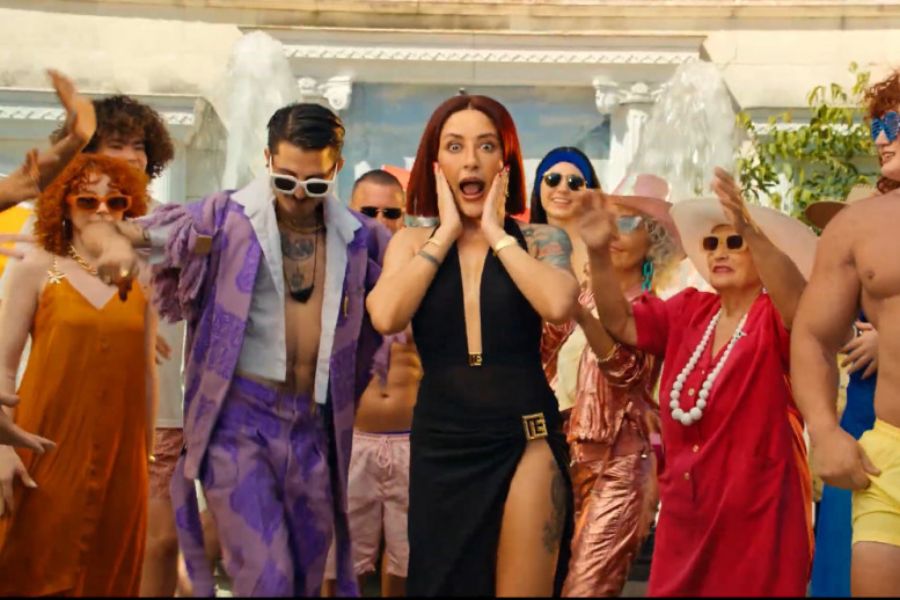 Melek Mosso'nun İlk Albümünün İsmini Taşıyan "Badem" Yayında!