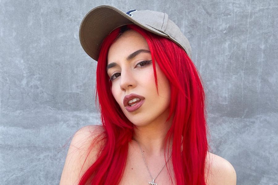 Ava Max'tan Yeni Şarkı