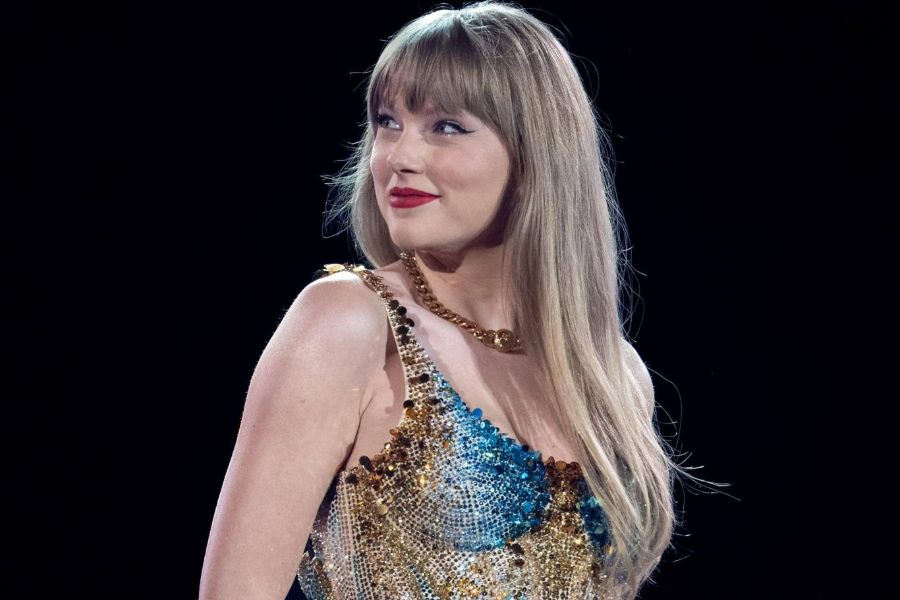 Taylor Swift 'The Tortured Poets Departmant'ın Yeni Versiyonunu Açıkladı