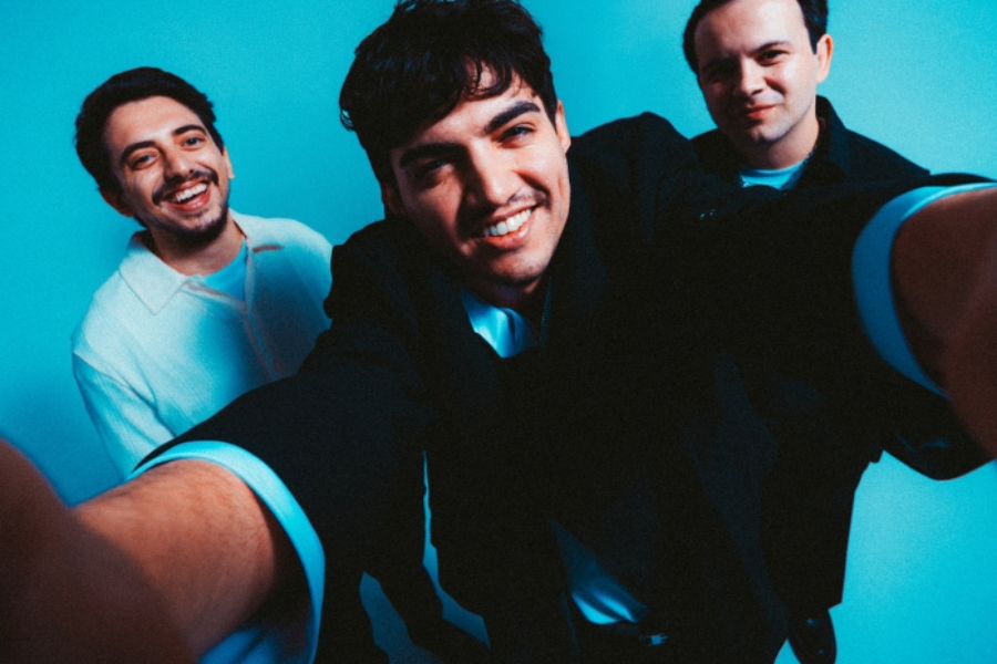 Mavi Gri'den Yeni Şarkı "Sana En İyi Ben Bakarım"