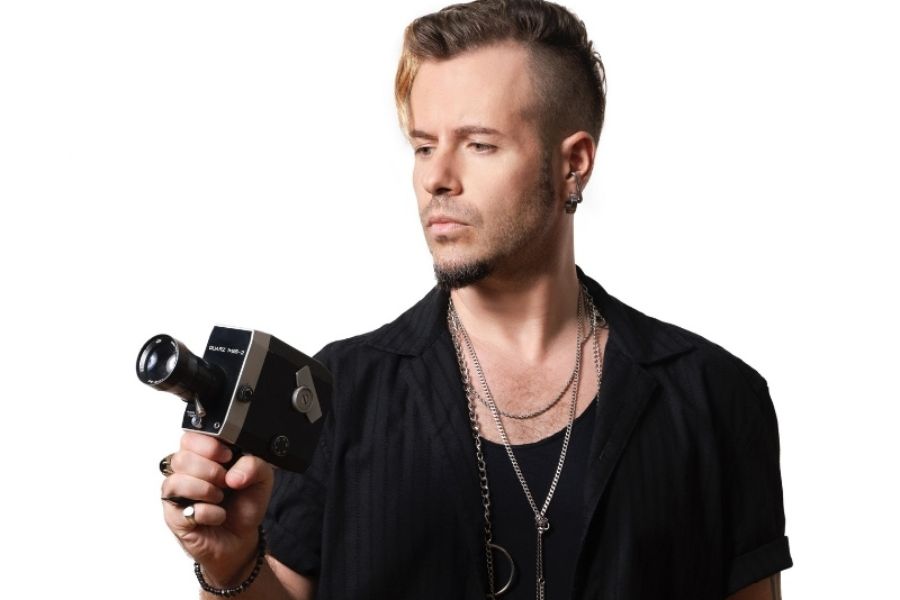 Emre Aydın'dan Yeni Single!