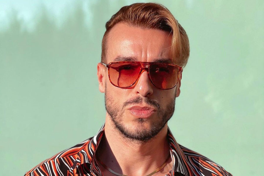 Ünlü şarkıcı Cem Adrian da imaj tazeledi