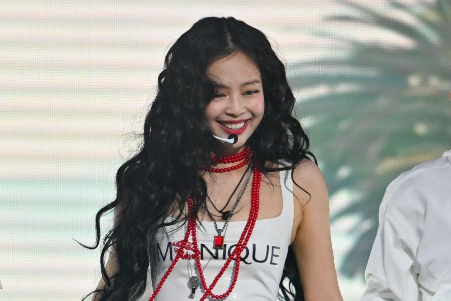 BLACKPINK'ten Jennie İlk Albümünü Duyurdu