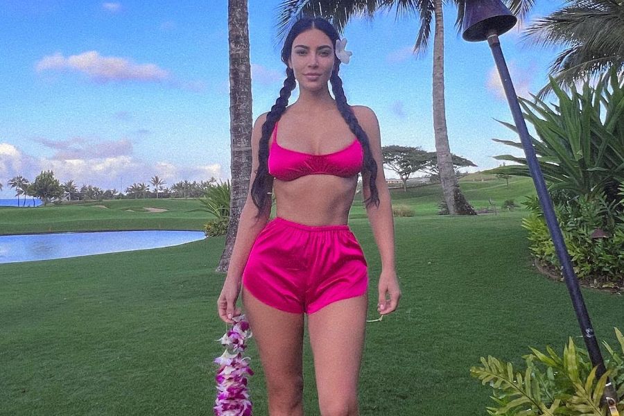 Kim Kardashian'dan İlk Fotoğraf Geldi