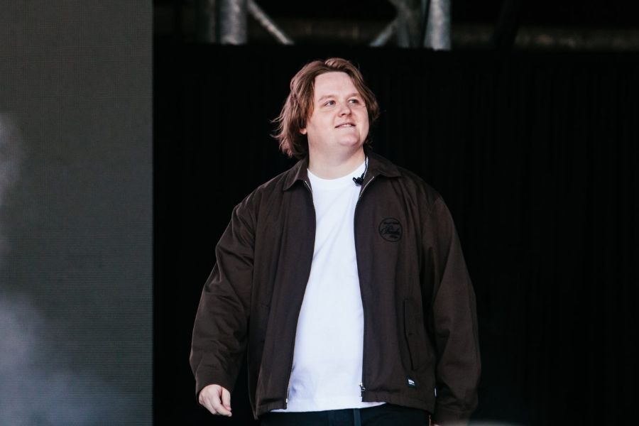 Lewis Capaldi’den Yeni Müzik Müjdesi!