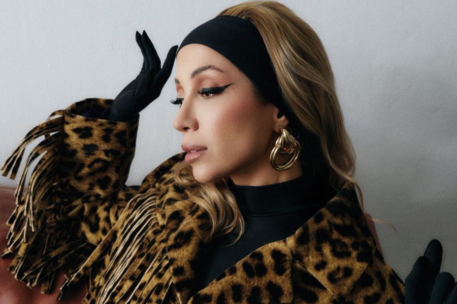 Begüm Obiz'den Yeni Şarkı!