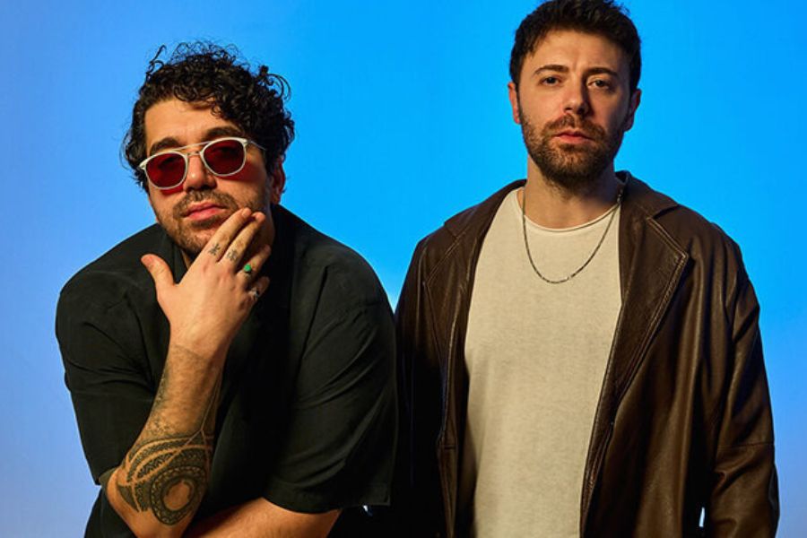 "Ne Mutsuzum Ne De İyi" Dediler