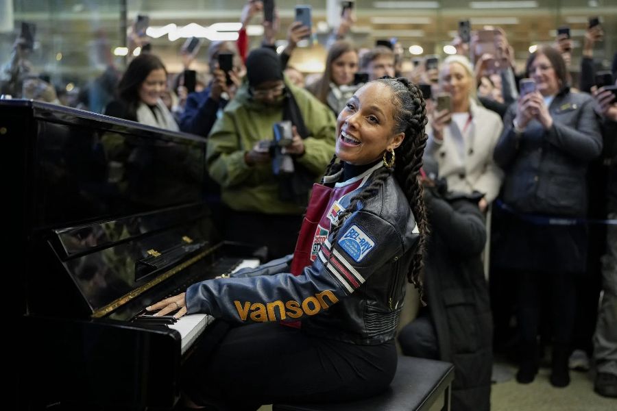 Alicia Keys'ten Sürpriz Show