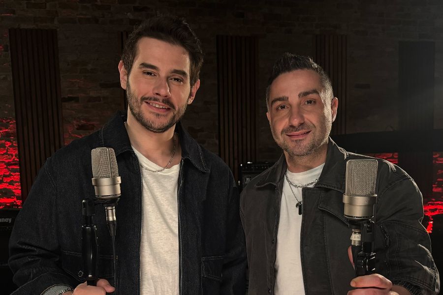 Cem Belevi'den Yeni Hit: "Değmezsin"