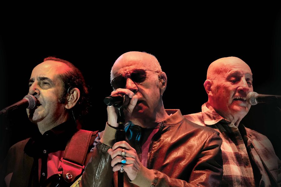 MFÖ'den "Veda Busesi"