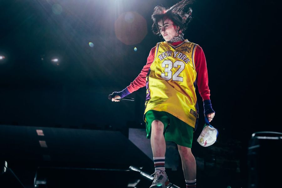 Billie Eilish Milyarderlere Seslendi