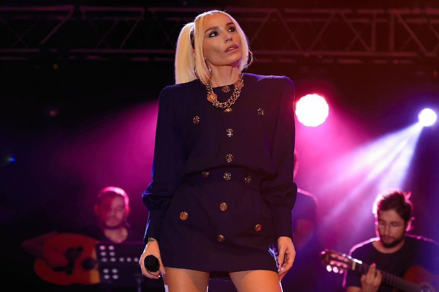 Gülşen’den Kucak Dansı Açıklaması