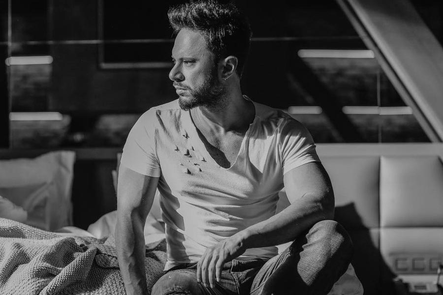 Özgün'den Yeni Şarkı "Vefa"