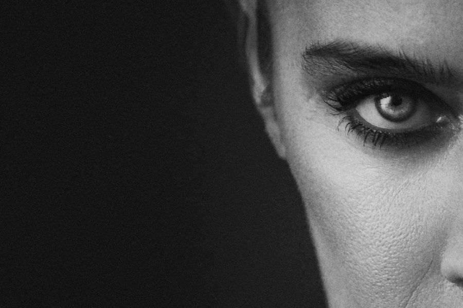 Sıla’dan “Kapkara”ya Klip