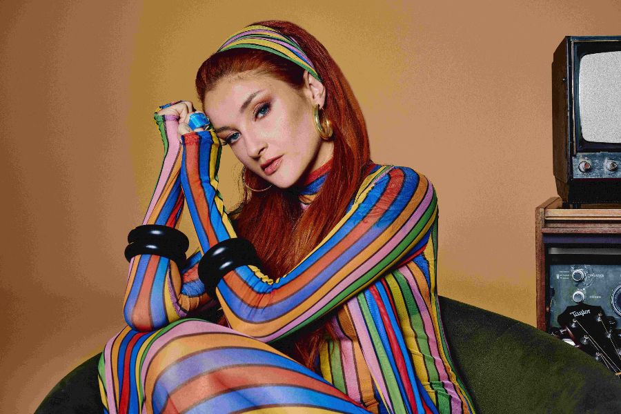 Güliz Ayla'dan Yeni Şarkı