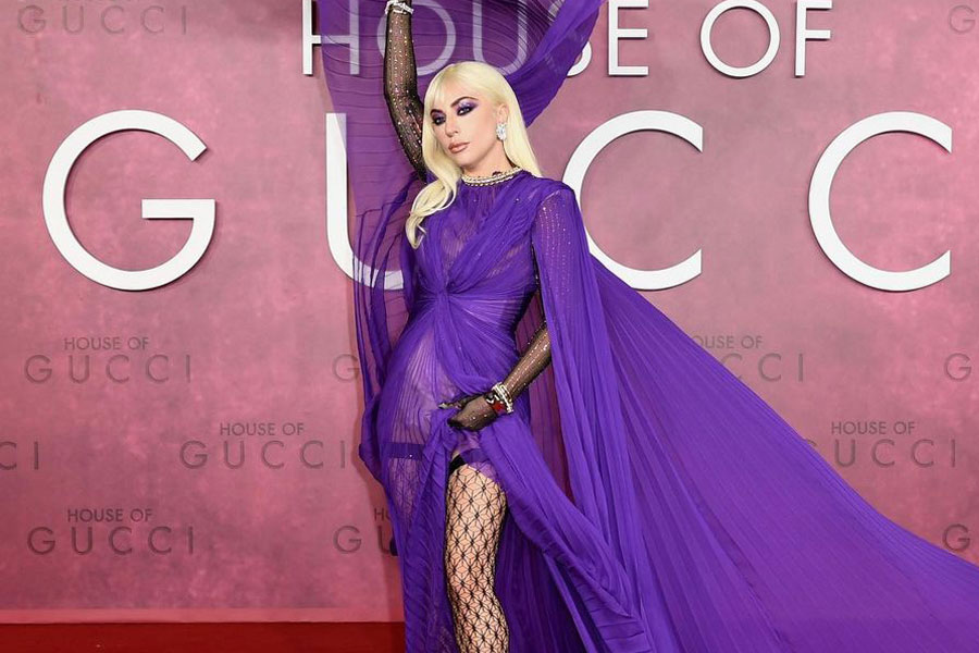 Lady Gaga Galaya Damga Vurdu