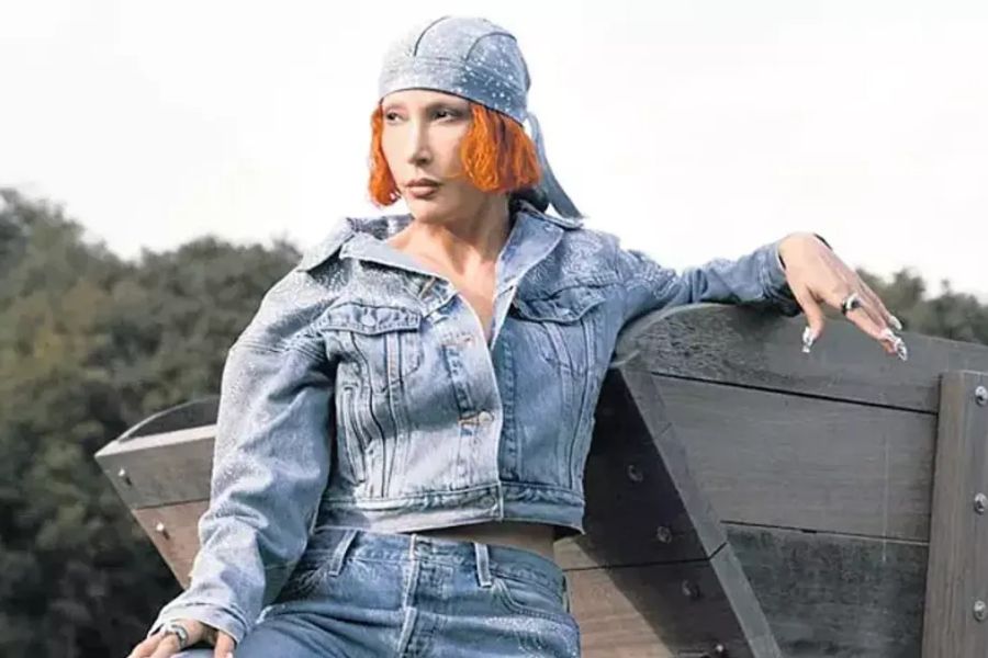 Hande Yener'den Yeni Şarkı!