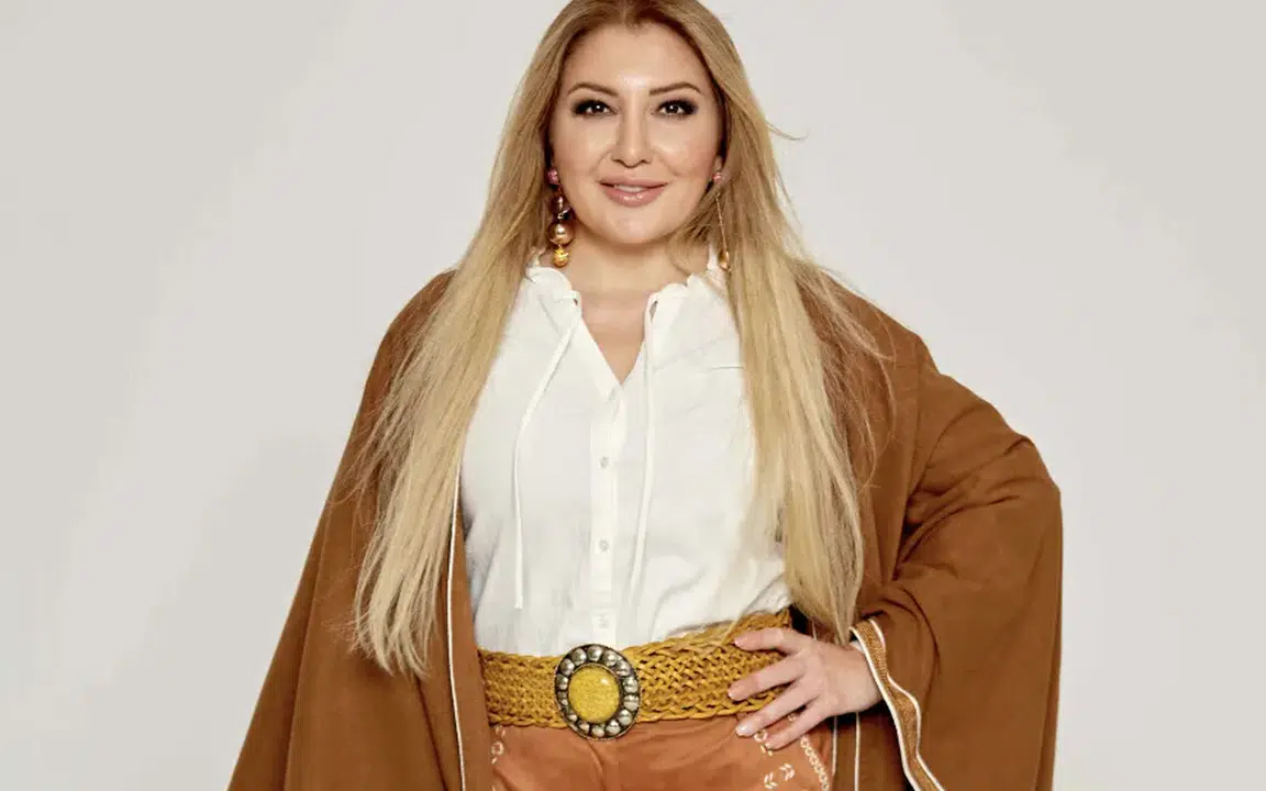 Elvan Elvan'dan Yaza "Merhaba"