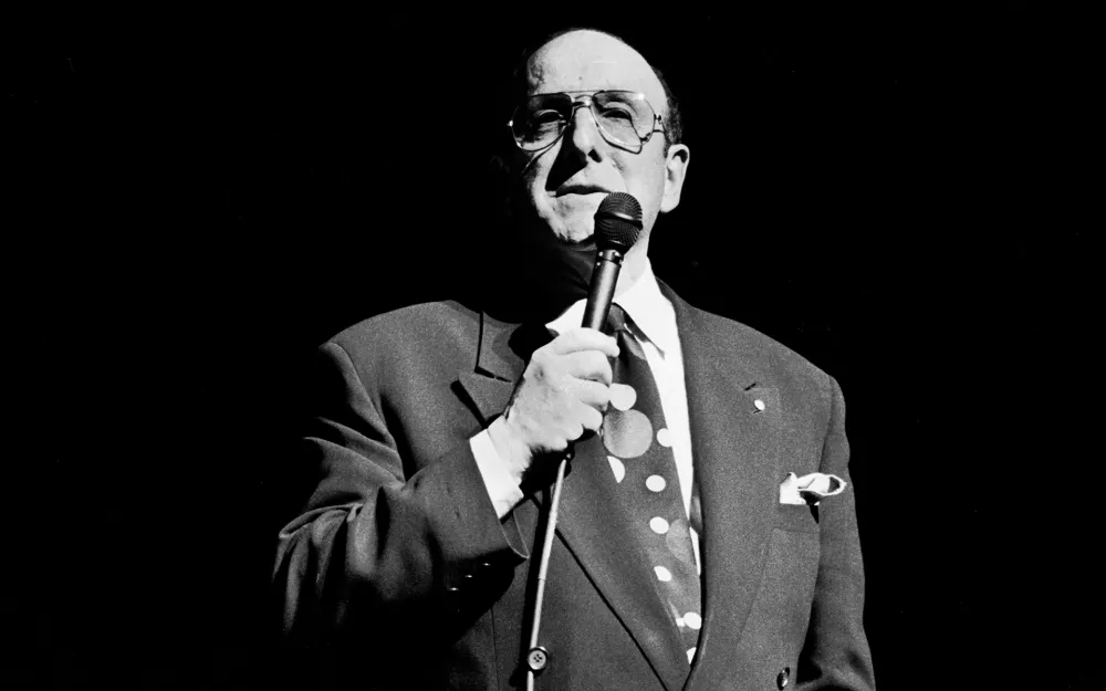 Clive Davis 94 Yaşında Hayatını Kaybetti