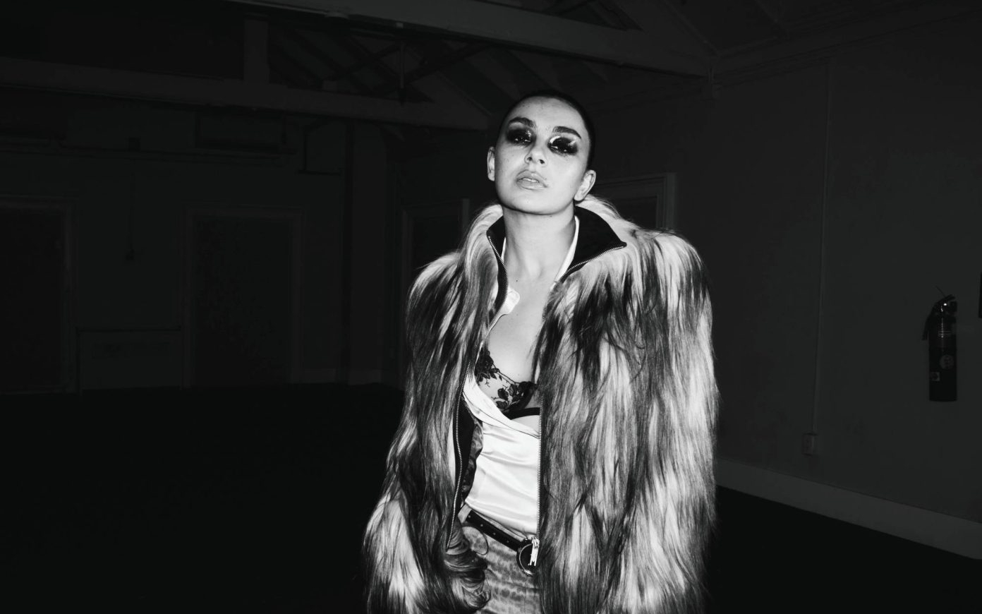 Charli XCX Favori 5 Şarkısını Açıkladı