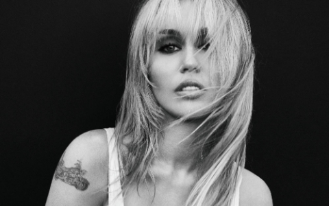 Miley Cyrus Yeni Albümü ‘Bass Persuades’i Duyurdu