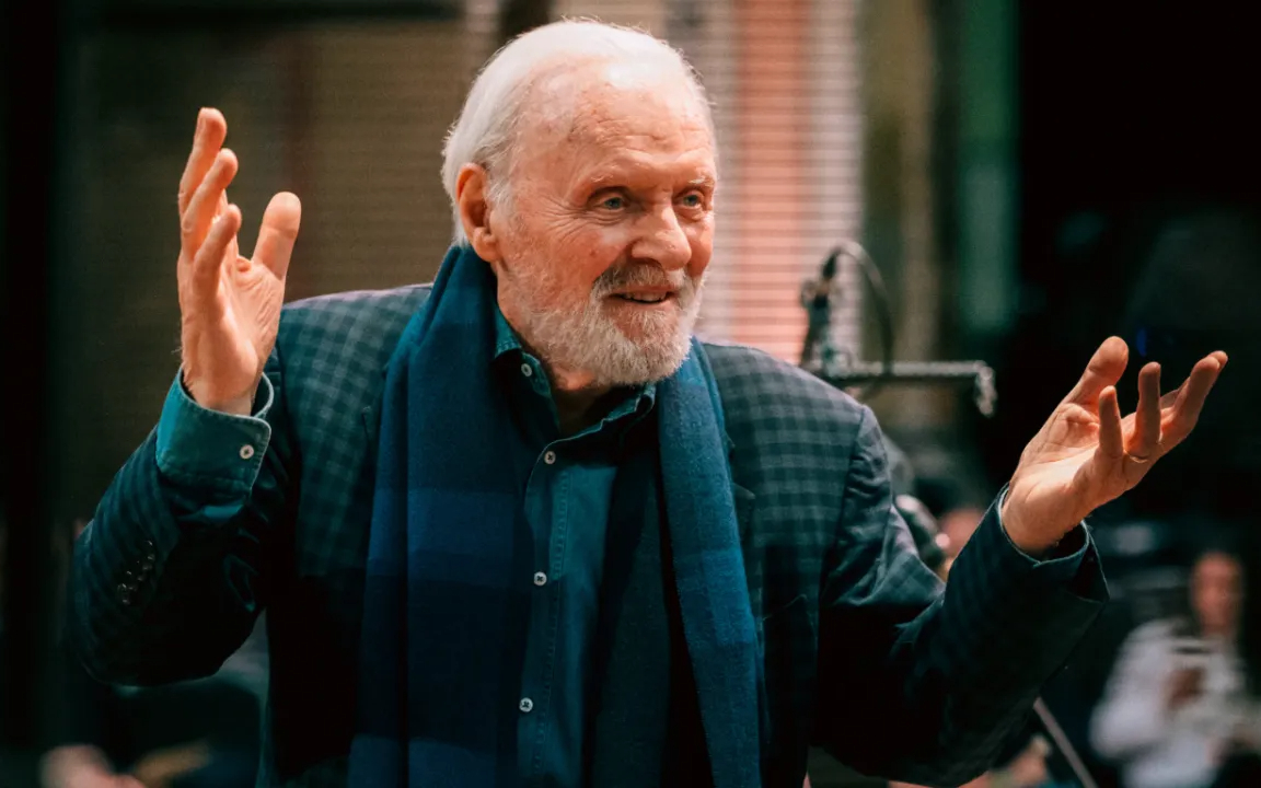 Anthony Hopkins, Klasik Müzik Albümüyle Listelerin Zirvesinde