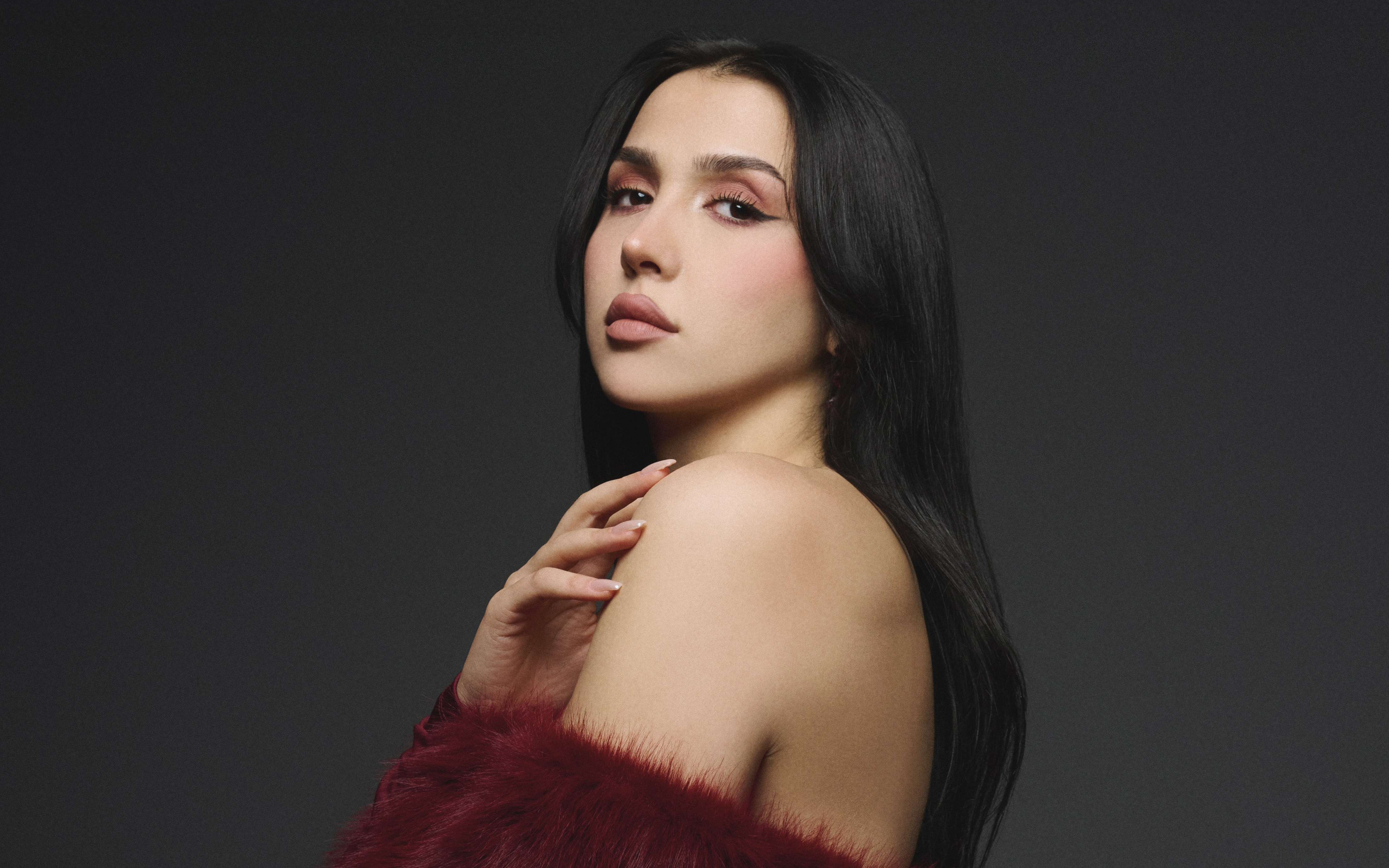 Ceren Sagu'dan Yeni Single!